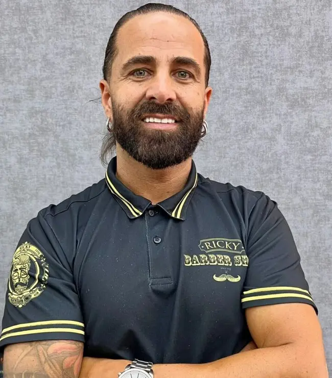 Ricky Andrade, à frente da Ricky Barber Shop desde 2001