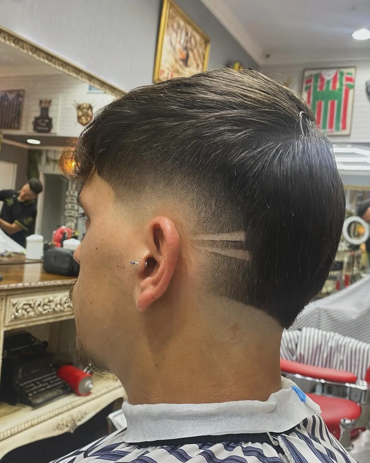 Fade com desenho e acabamento preciso